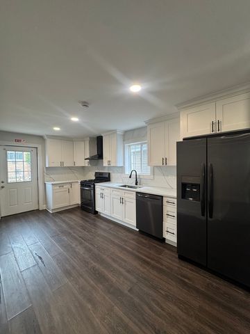 2122 119th Place, Blue Island, IL 60406