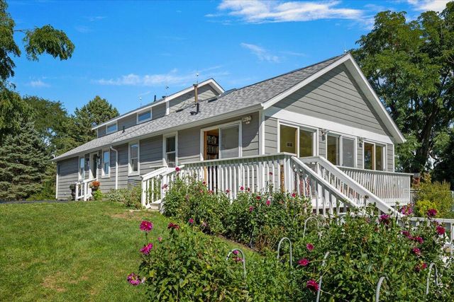 19196 Cleveland Avenue, Galien, MI 49113
