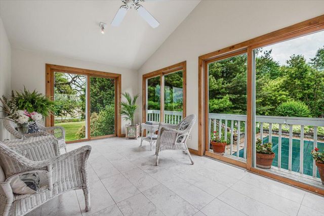 19196 Cleveland Avenue, Galien, MI 49113