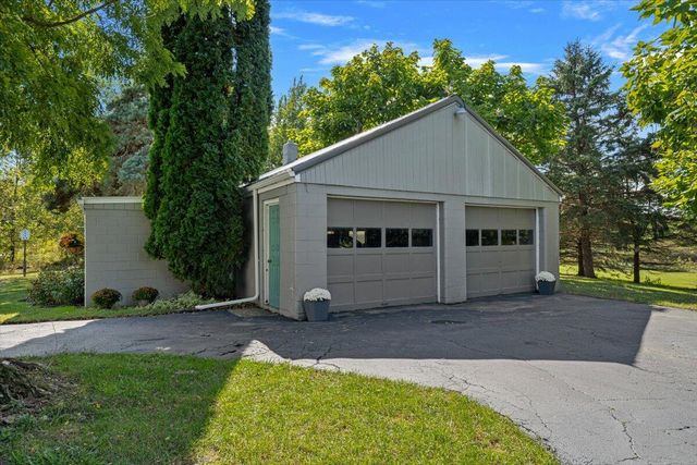19196 Cleveland Avenue, Galien, MI 49113