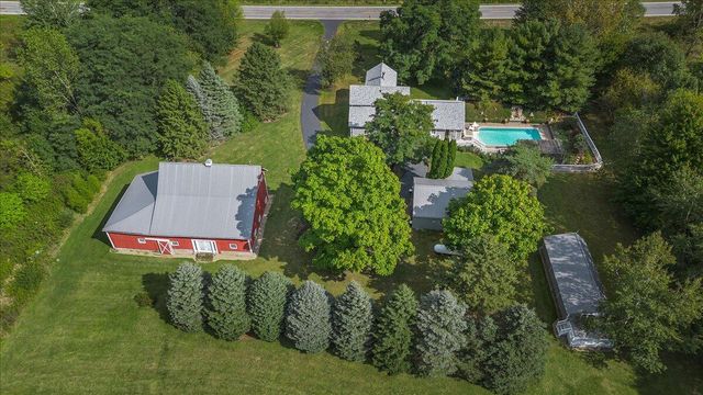 19196 Cleveland Avenue, Galien, MI 49113
