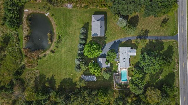 19196 Cleveland Avenue, Galien, MI 49113