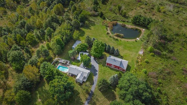 19196 Cleveland Avenue, Galien, MI 49113