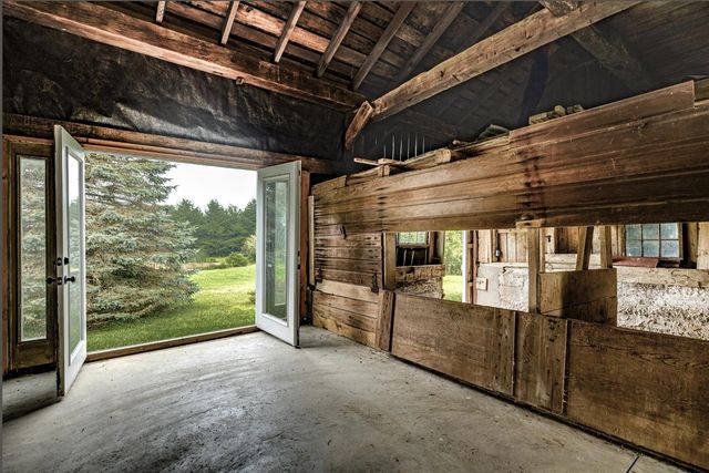 19196 Cleveland Avenue, Galien, MI 49113