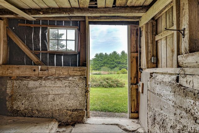 19196 Cleveland Avenue, Galien, MI 49113