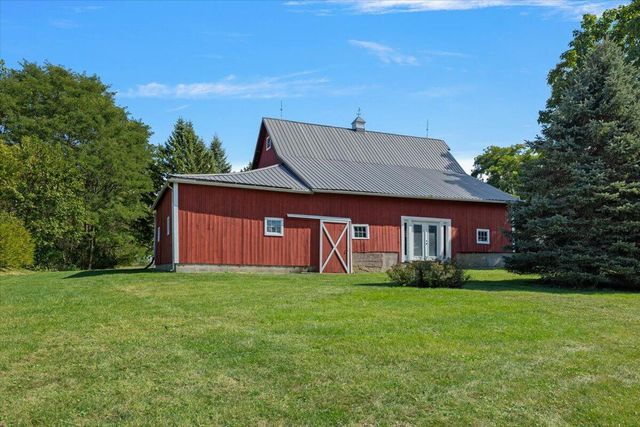 19196 Cleveland Avenue, Galien, MI 49113