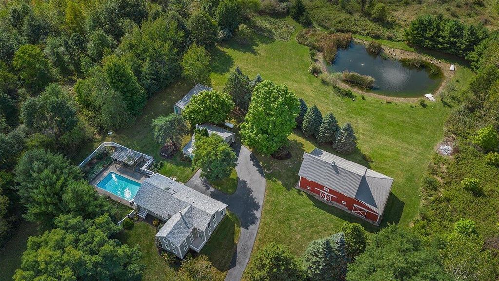 19196 Cleveland Avenue, Galien, MI 49113