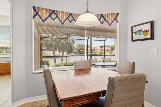 13 College Ct, Palm Coast, FL 32137