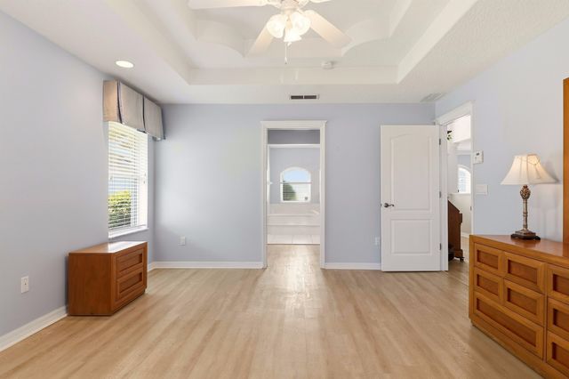 13 College Ct, Palm Coast, FL 32137