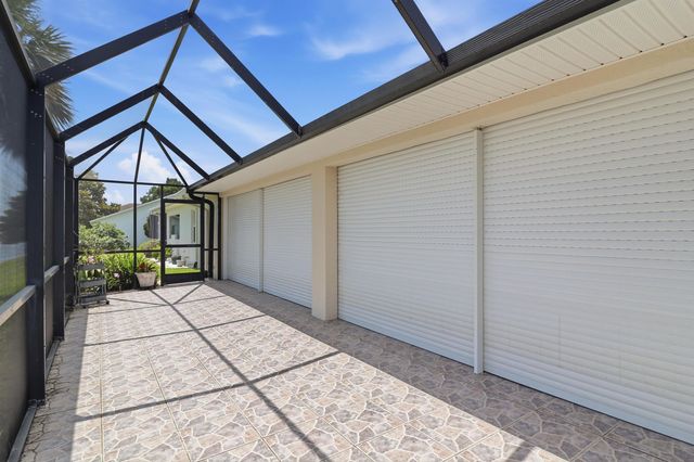 13 College Ct, Palm Coast, FL 32137