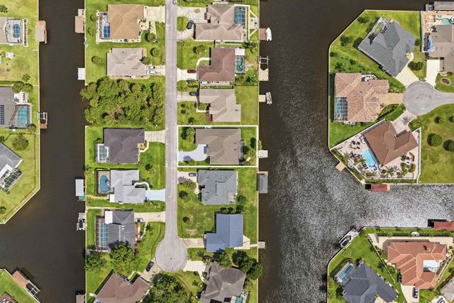 13 College Ct, Palm Coast, FL 32137