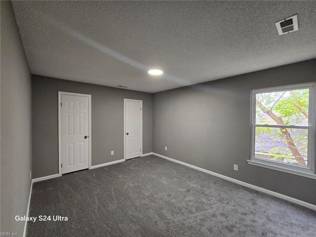 5008 Christian CIR, Virginia Beach, VA 23464