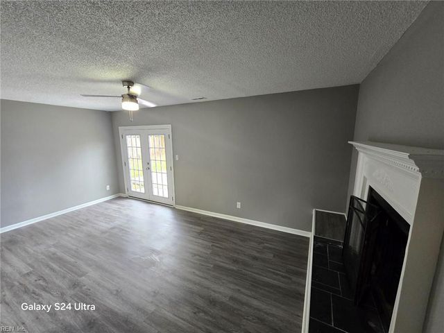5008 Christian CIR, Virginia Beach, VA 23464