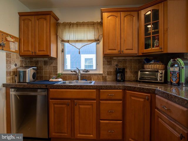 134 GEORGETOWN RD, Toms River, NJ 08757