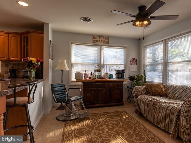 134 GEORGETOWN RD, Toms River, NJ 08757