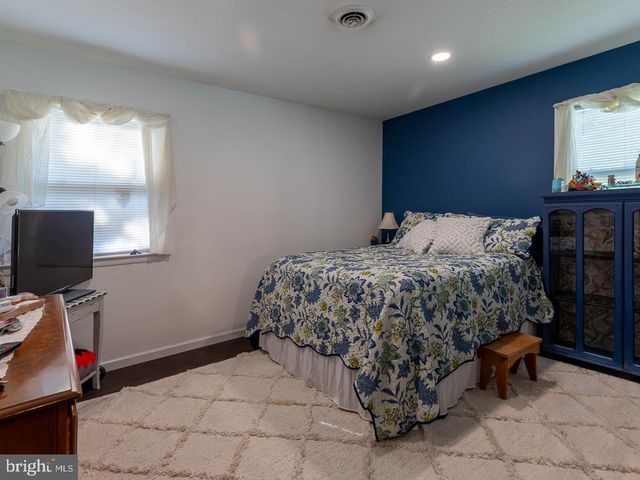 134 GEORGETOWN RD, Toms River, NJ 08757