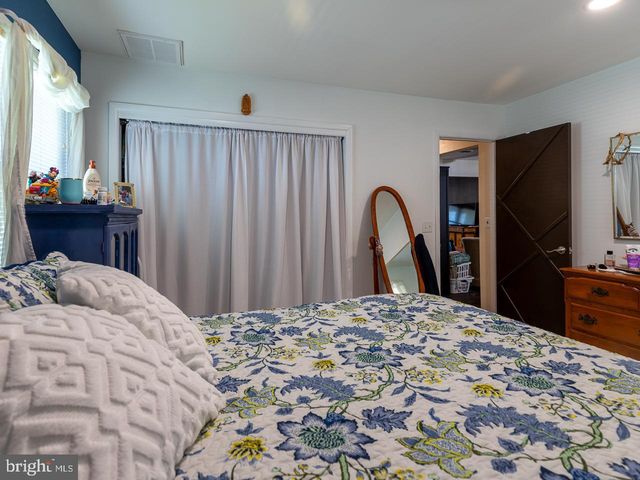 134 GEORGETOWN RD, Toms River, NJ 08757
