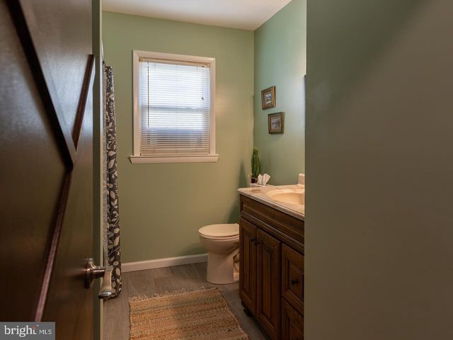 134 GEORGETOWN RD, Toms River, NJ 08757