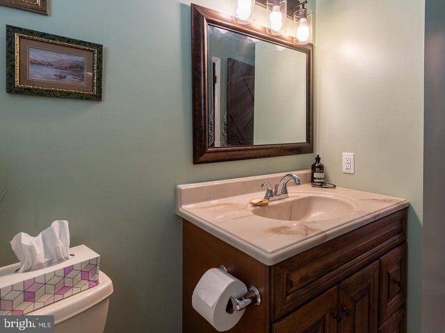 134 GEORGETOWN RD, Toms River, NJ 08757