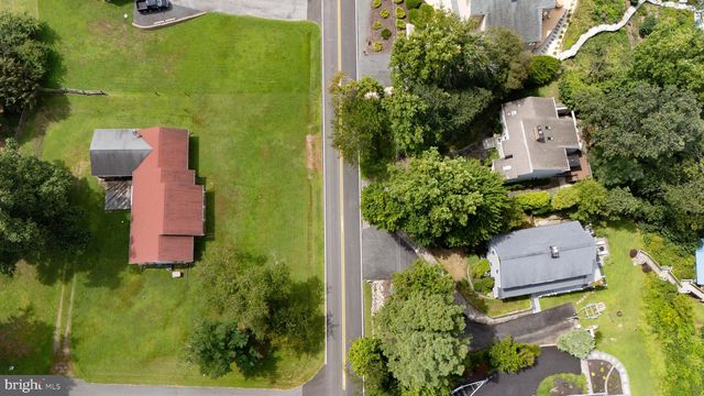 5 PINE LN, North East, MD 21901