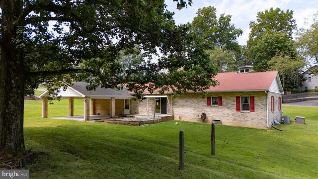 5 PINE LN, North East, MD 21901