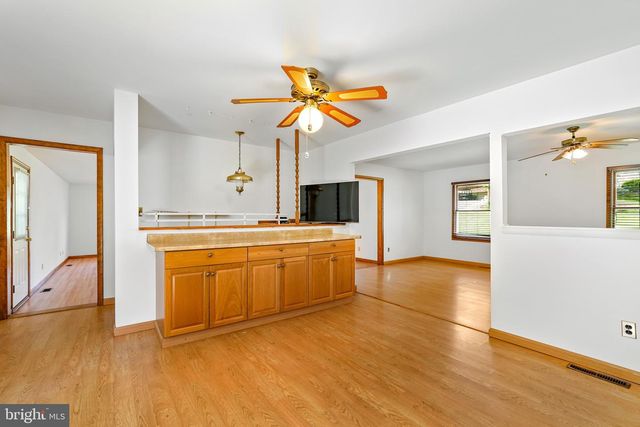 5 PINE LN, North East, MD 21901