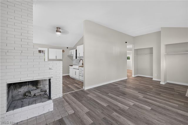 2476 Amberly Drive, Youngstown, OH 44511