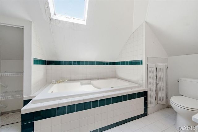 2010 Forest Avenue, St Louis, MO 63139