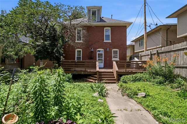2010 Forest Avenue, St Louis, MO 63139