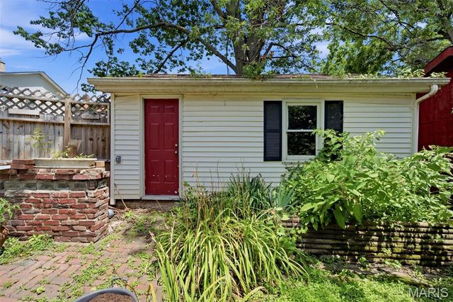 2010 Forest Avenue, St Louis, MO 63139