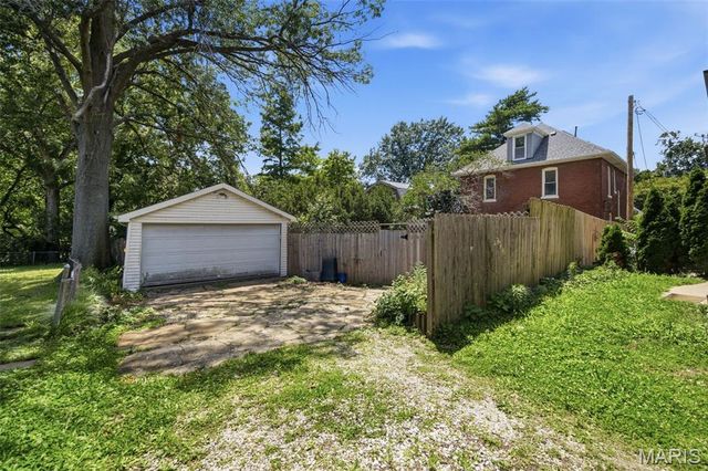 2010 Forest Avenue, St Louis, MO 63139