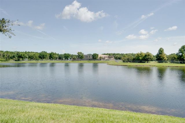 2518 HOLLY PINE CIRCLE, Orlando, FL 32820