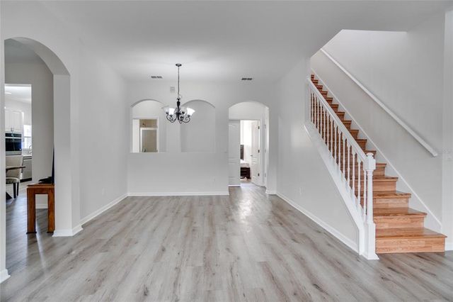 2518 HOLLY PINE CIRCLE, Orlando, FL 32820
