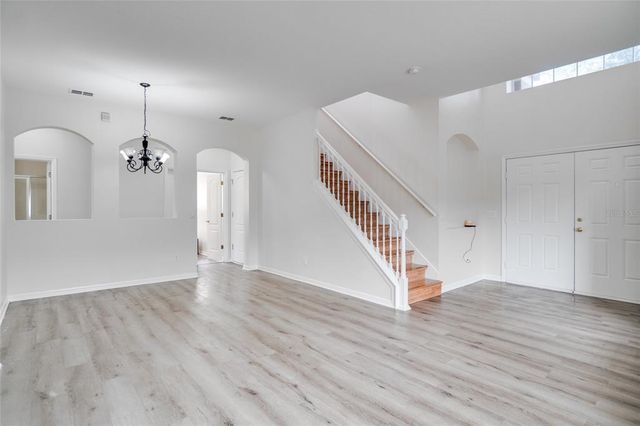 2518 HOLLY PINE CIRCLE, Orlando, FL 32820