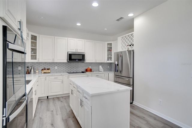 2518 HOLLY PINE CIRCLE, Orlando, FL 32820
