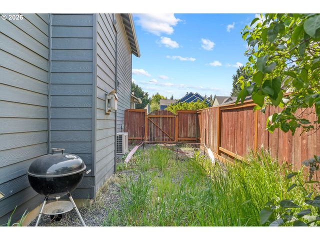 42015 Nw BUCKSHIRE St, Banks, OR 97106