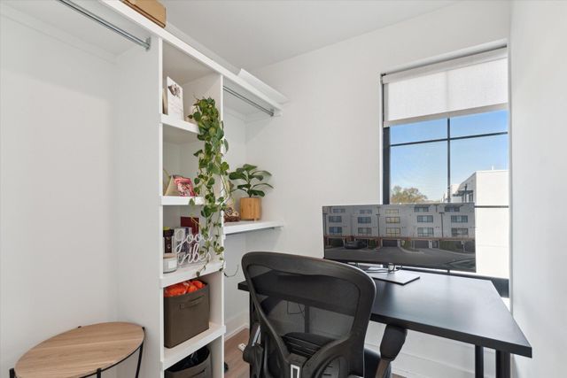 533 E Harrison 3, Royal Oak City, MI 48067