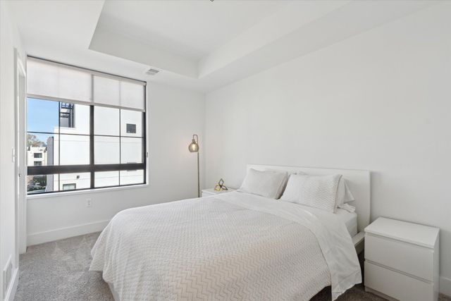 533 E Harrison 3, Royal Oak City, MI 48067