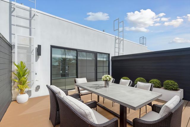 533 E Harrison 3, Royal Oak City, MI 48067