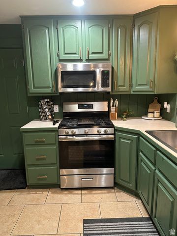 3847 W BURGESS RD, Taylorsville, UT 84129