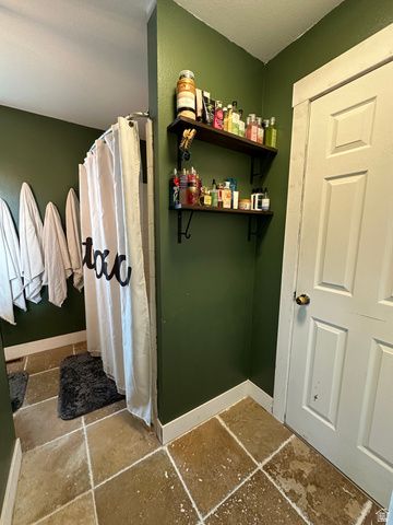 3847 W BURGESS RD, Taylorsville, UT 84129