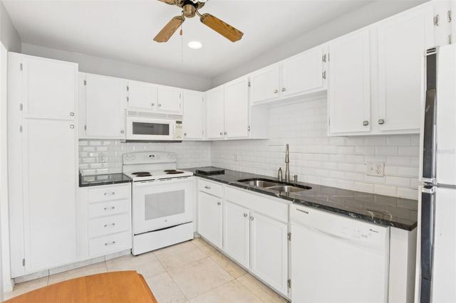 2064 SUNSET POINT ROAD 71, Clearwater, FL 33765