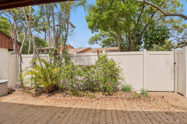 2064 SUNSET POINT ROAD 71, Clearwater, FL 33765