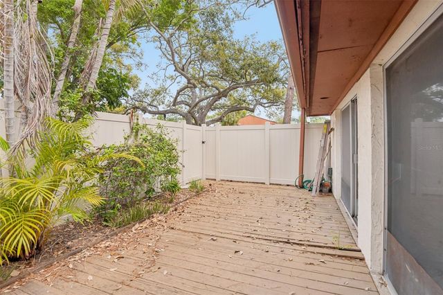 2064 SUNSET POINT ROAD 71, Clearwater, FL 33765