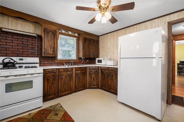 70 New Lexington Road, North Kingstown, RI 02852