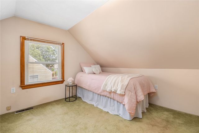 70 New Lexington Road, North Kingstown, RI 02852