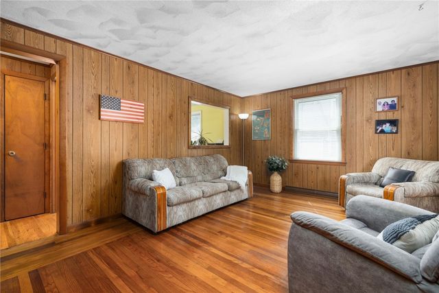 70 New Lexington Road, North Kingstown, RI 02852