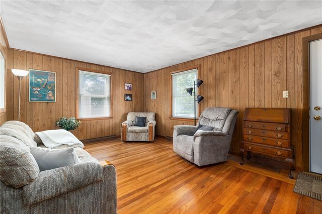 70 New Lexington Road, North Kingstown, RI 02852