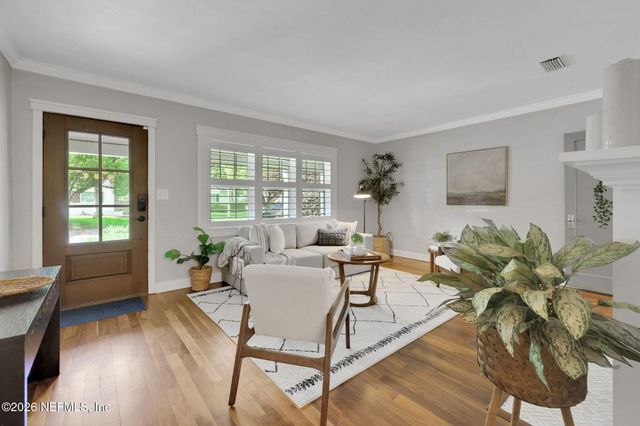 4221 DEMEDICI Avenue, Jacksonville, FL 32210