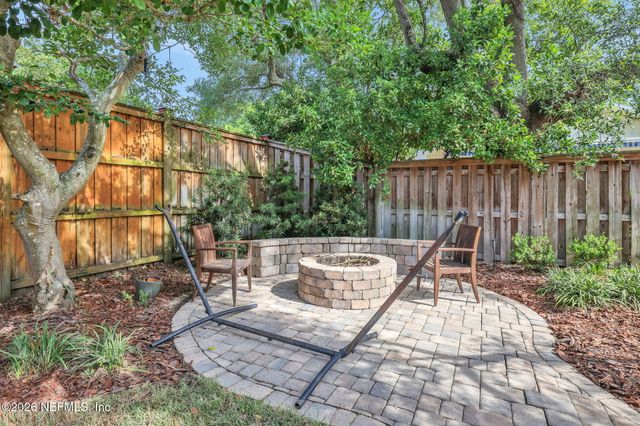 4221 DEMEDICI Avenue, Jacksonville, FL 32210